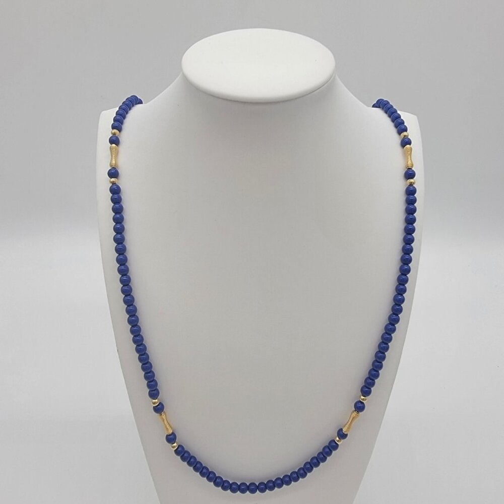 Avon Vintage 1981 Royal Azura Necklace - 36in‎